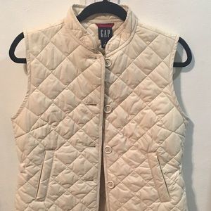 Brand new Gap Quilted Vest